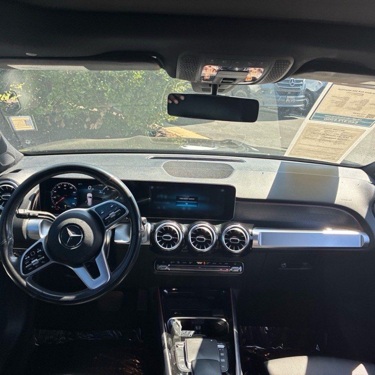 2021 Mercedes-Benz GLB Image 7