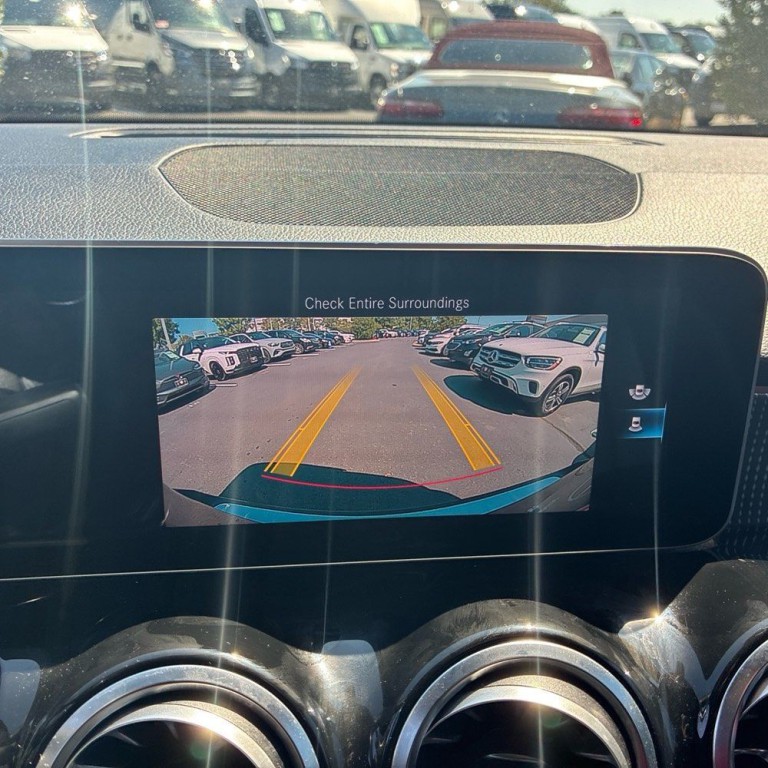 2021 Mercedes-Benz GLB Image 9