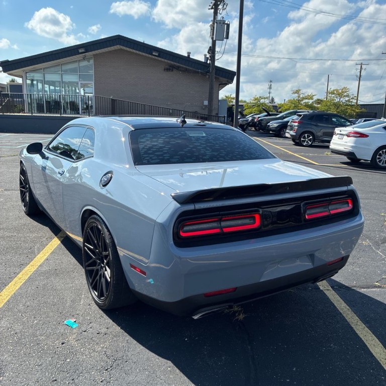 2022 Dodge Challenger Image 4