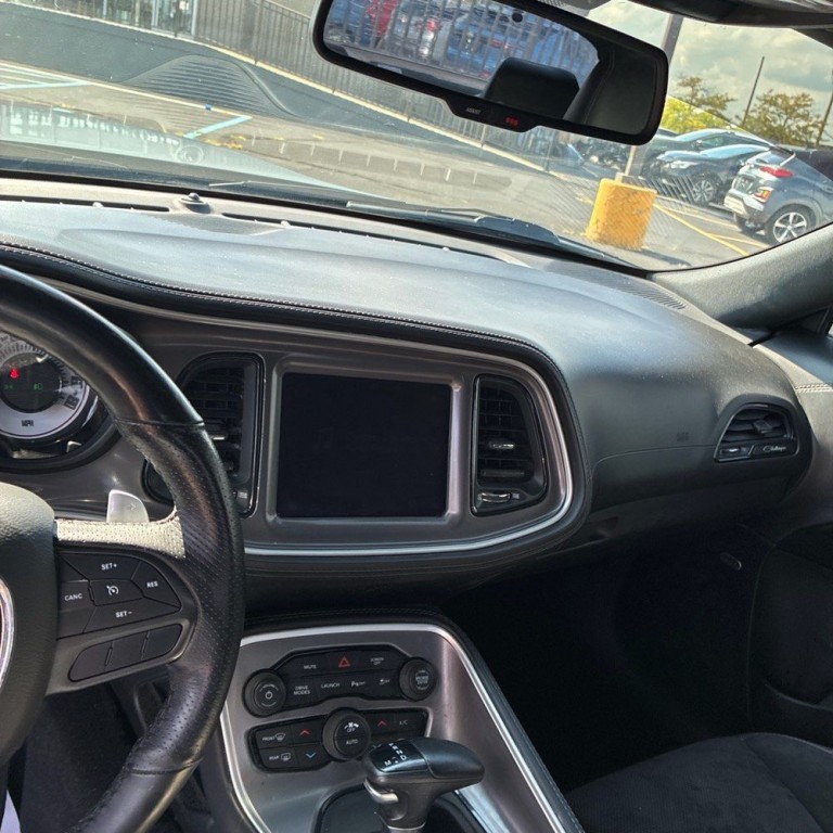 2022 Dodge Challenger Image 7