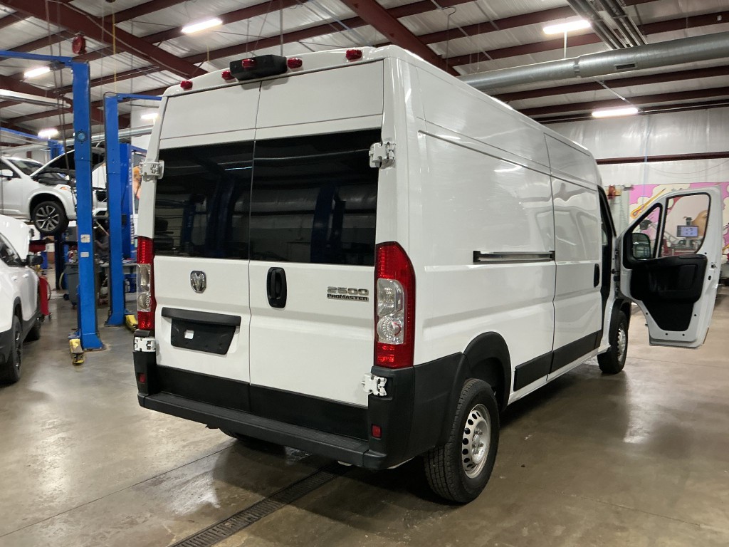 2023 RAM Promaster Image 3