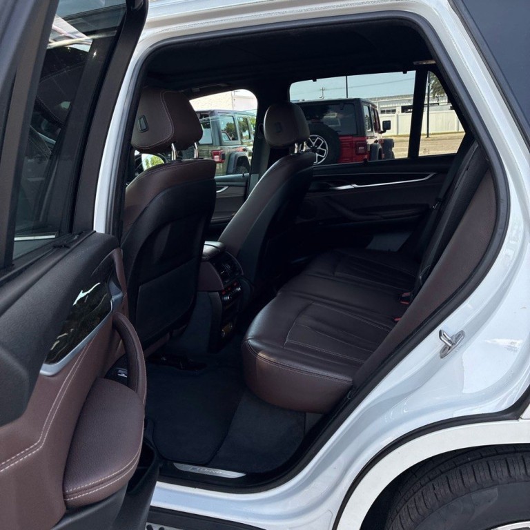 2017 BMW X5 Image 14
