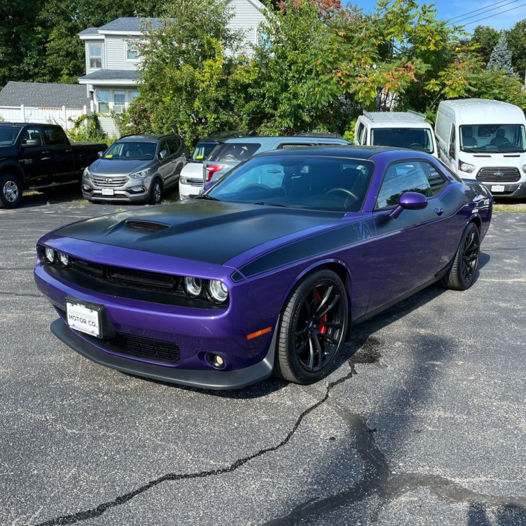 2018 Dodge Challenger Image 2