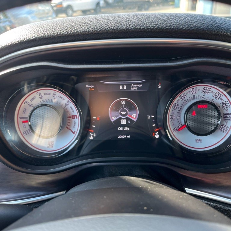 2018 Dodge Challenger Image 8