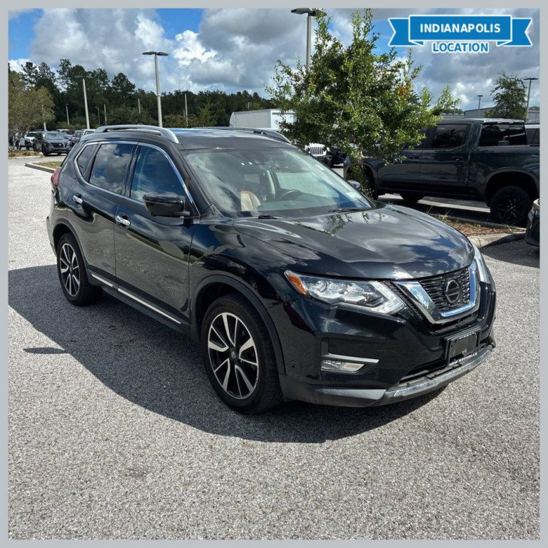2019 Nissan Rogue Image 1