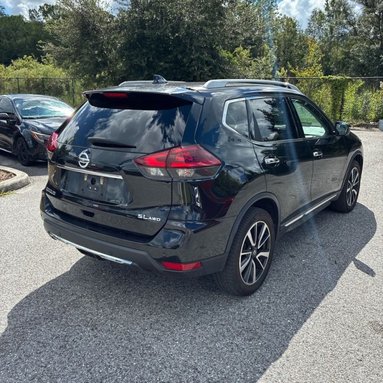 2019 Nissan Rogue Image 3