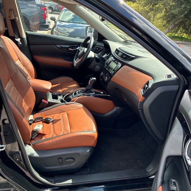 2019 Nissan Rogue Image 6