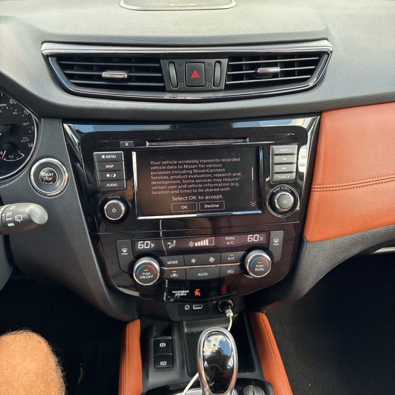2019 Nissan Rogue Image 10