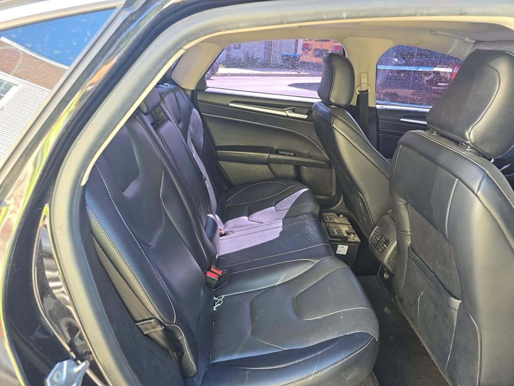 2020 Ford Fusion Image 9