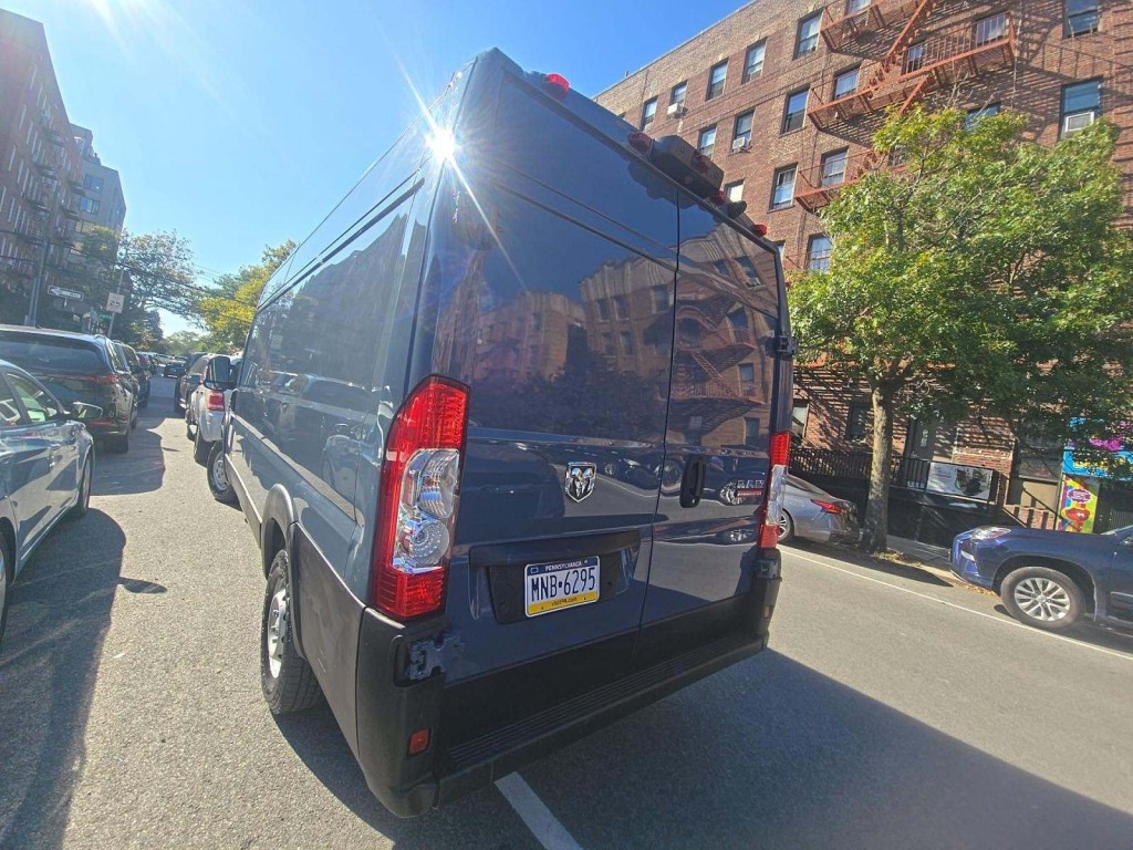 2021 RAM Promaster Image 4