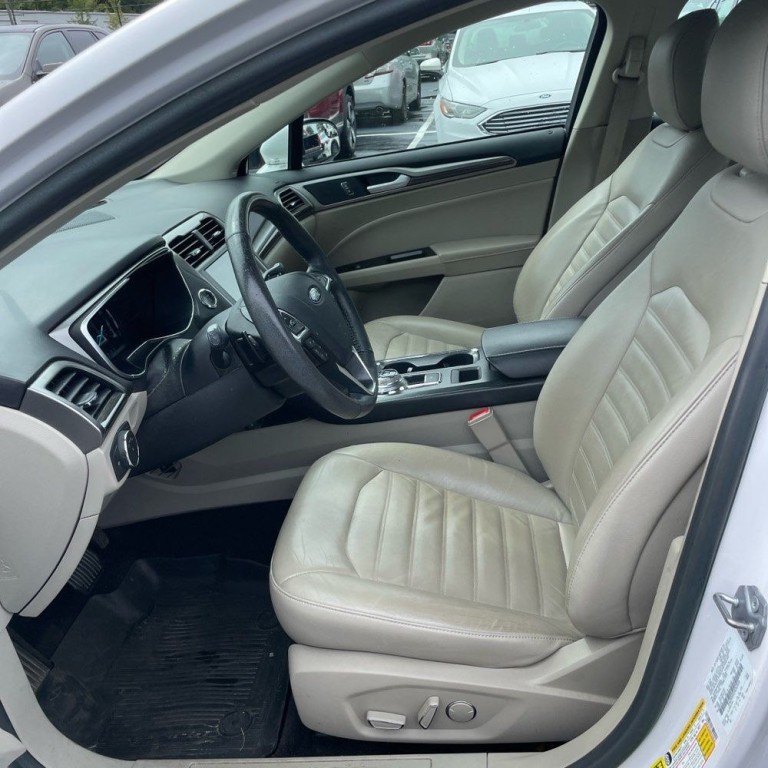 2017 Ford Fusion Image 5
