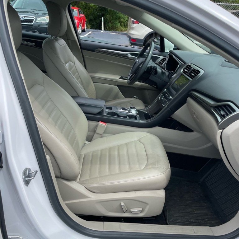 2017 Ford Fusion Image 6