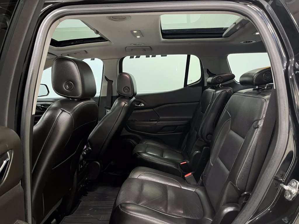 2019 GMC Acadia Image 30
