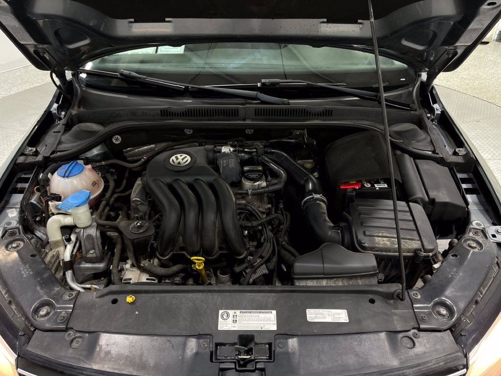 2015 Volkswagen Jetta Image 23