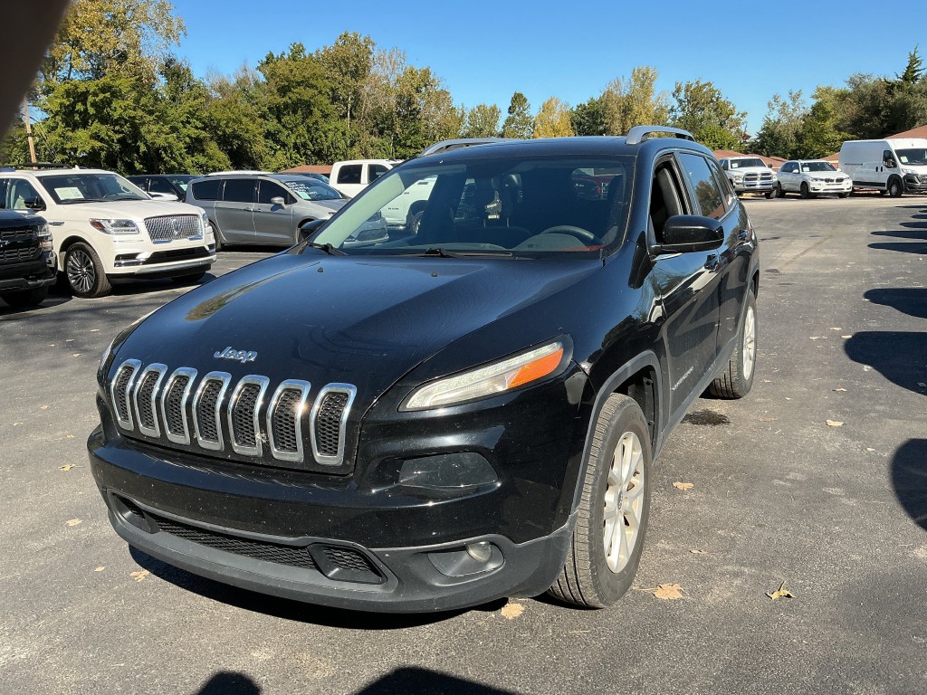 2017 Jeep Cherokee Image 2