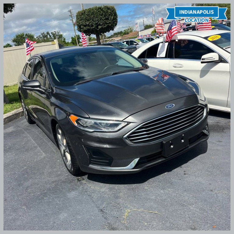 2019 Ford Fusion Image 1