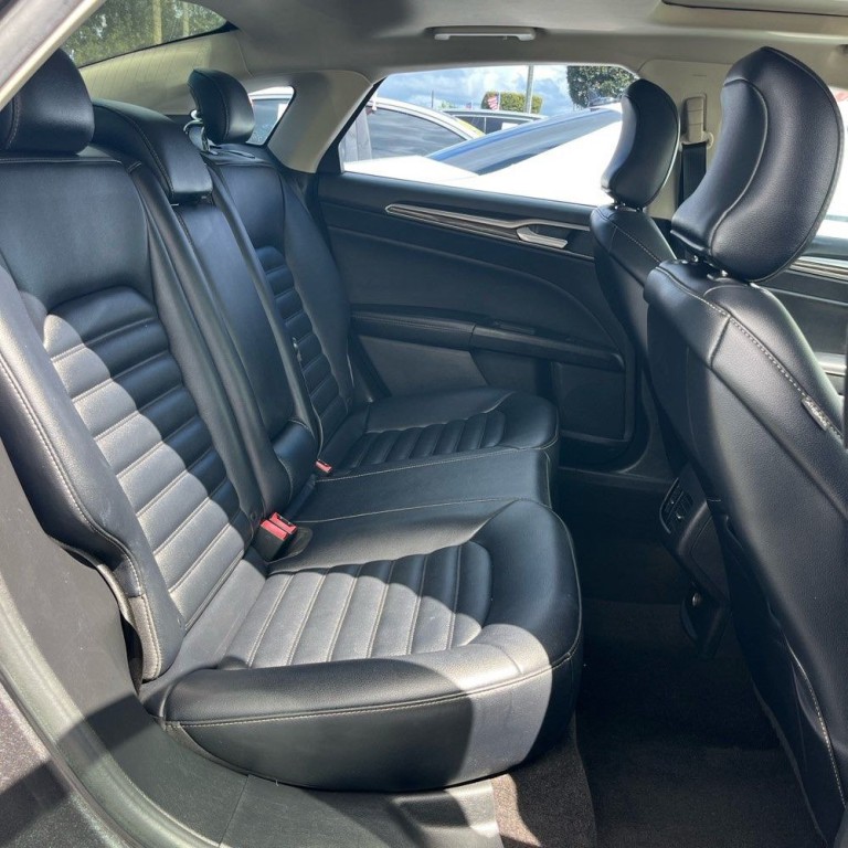 2019 Ford Fusion Image 11