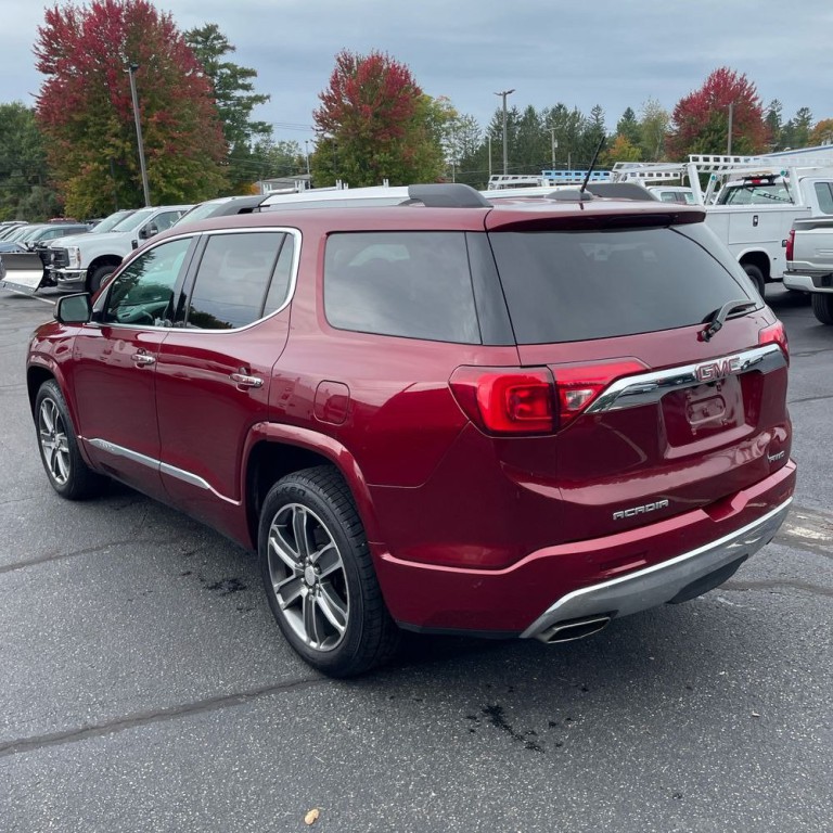 2017 GMC Acadia Image 4