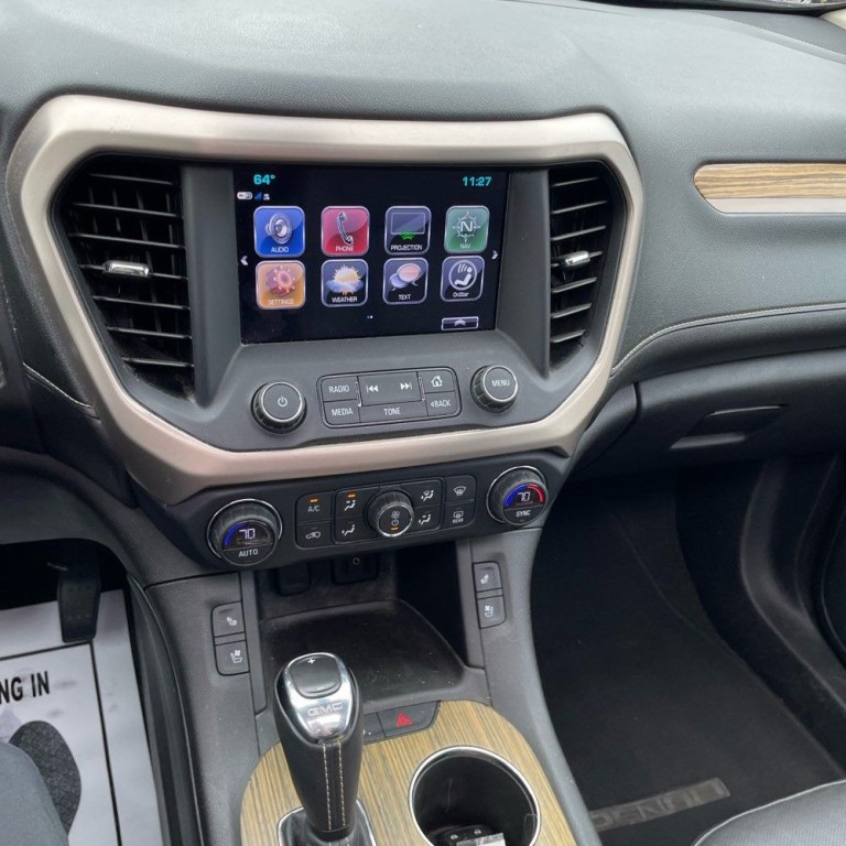 2017 GMC Acadia Image 10