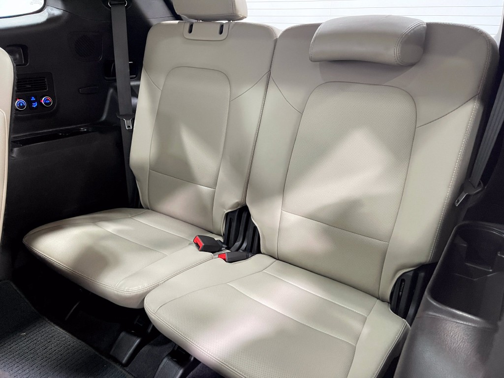 2018 Hyundai Santa Fe Image 30