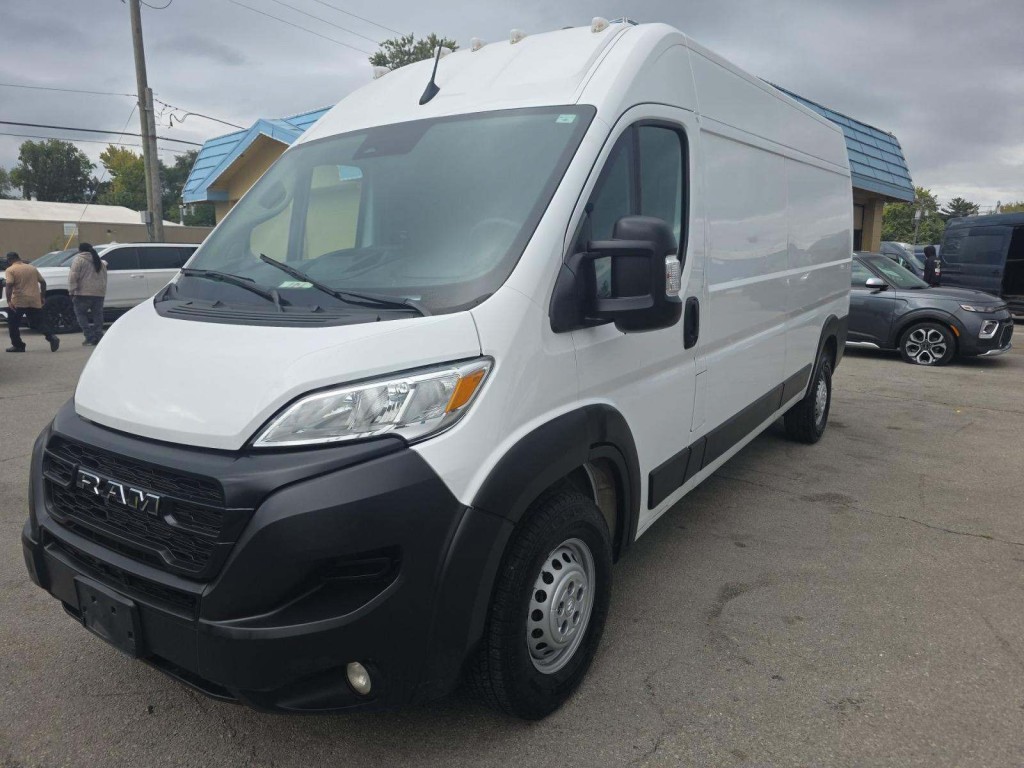 2024 RAM Promaster Image 2