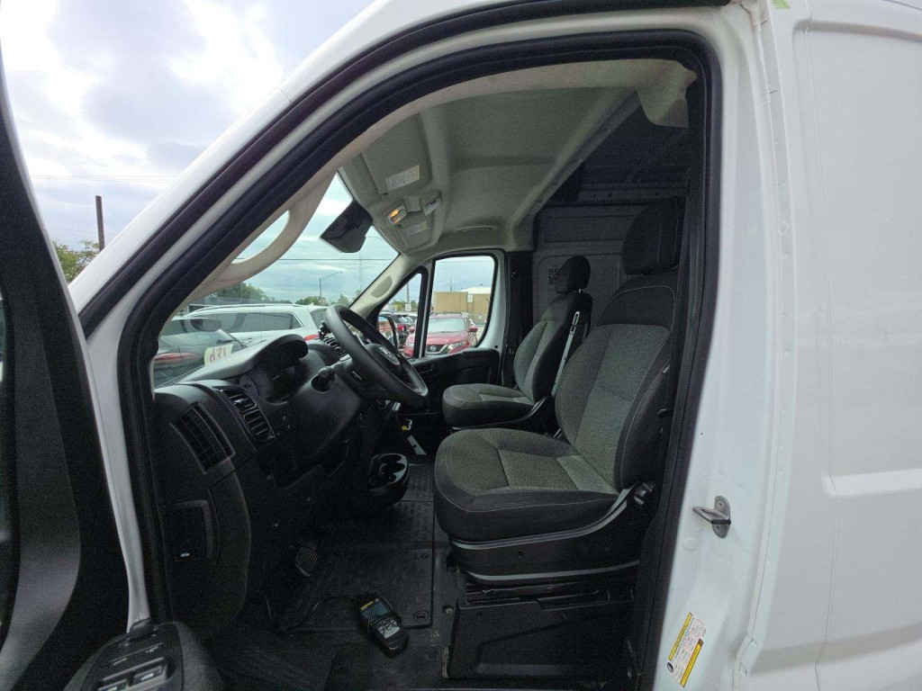 2024 RAM Promaster Image 5