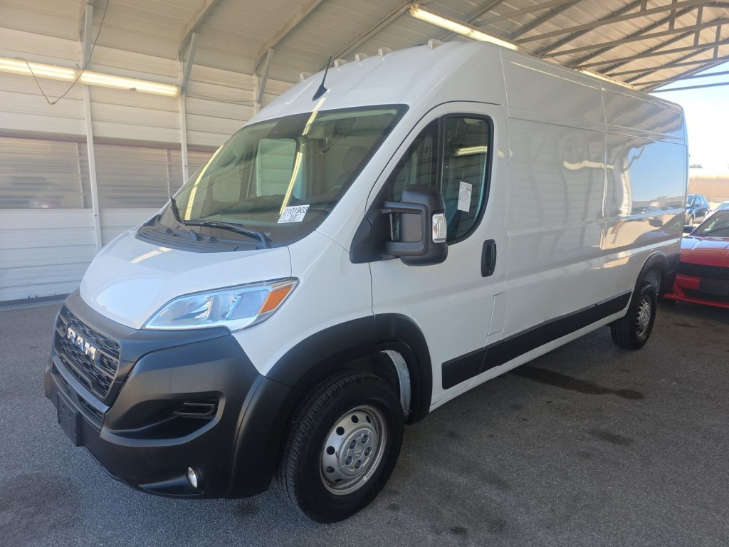 2025 RAM Promaster Image 2