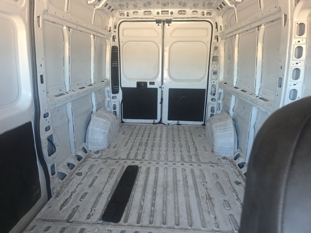 2025 RAM Promaster Image 5