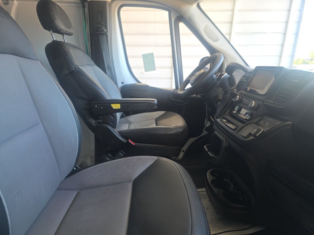 2025 RAM Promaster Image 7