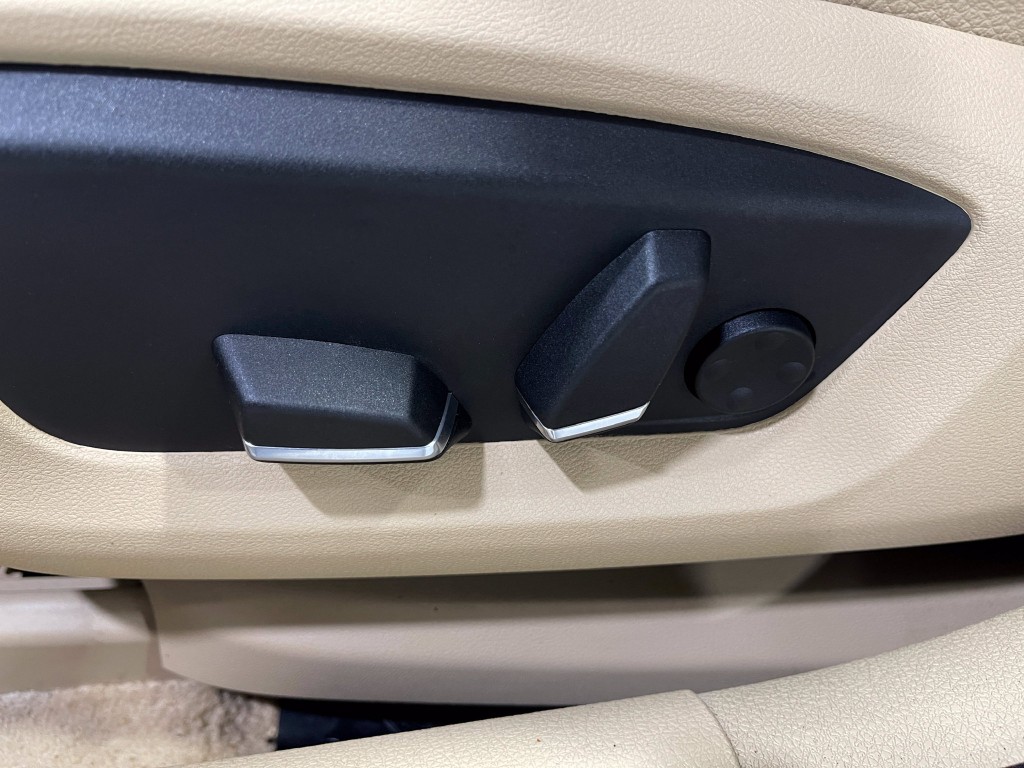 2014 BMW 5 Series Image 17