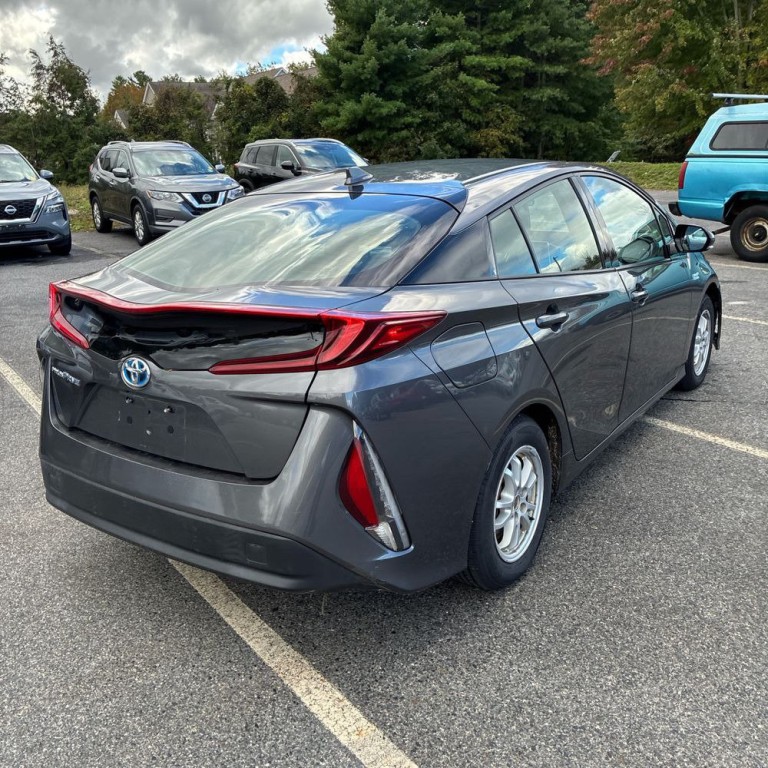 2017 Toyota Prius Image 3
