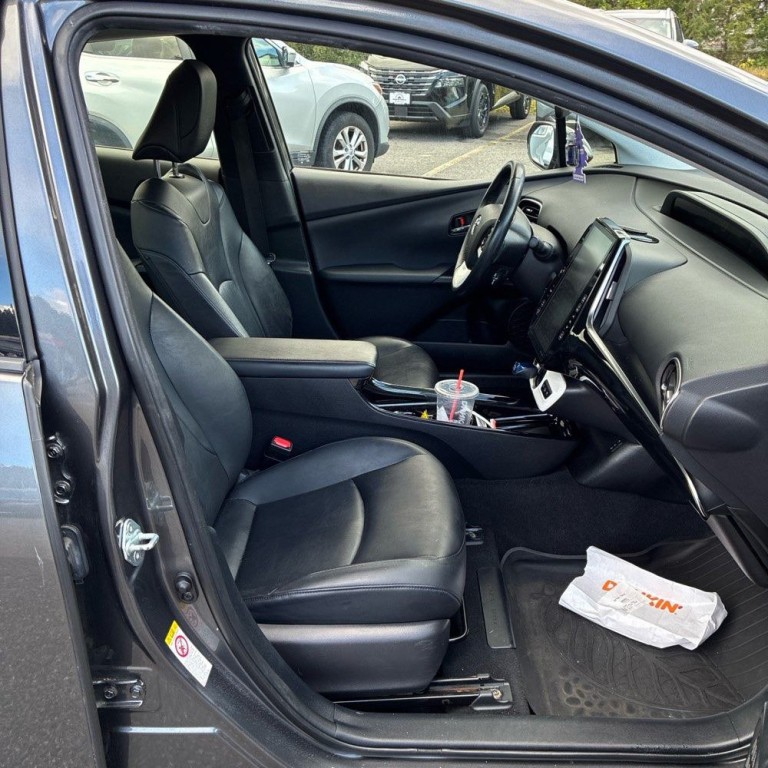 2017 Toyota Prius Image 6