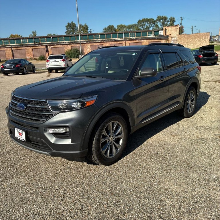 2020 Ford Explorer Image 2