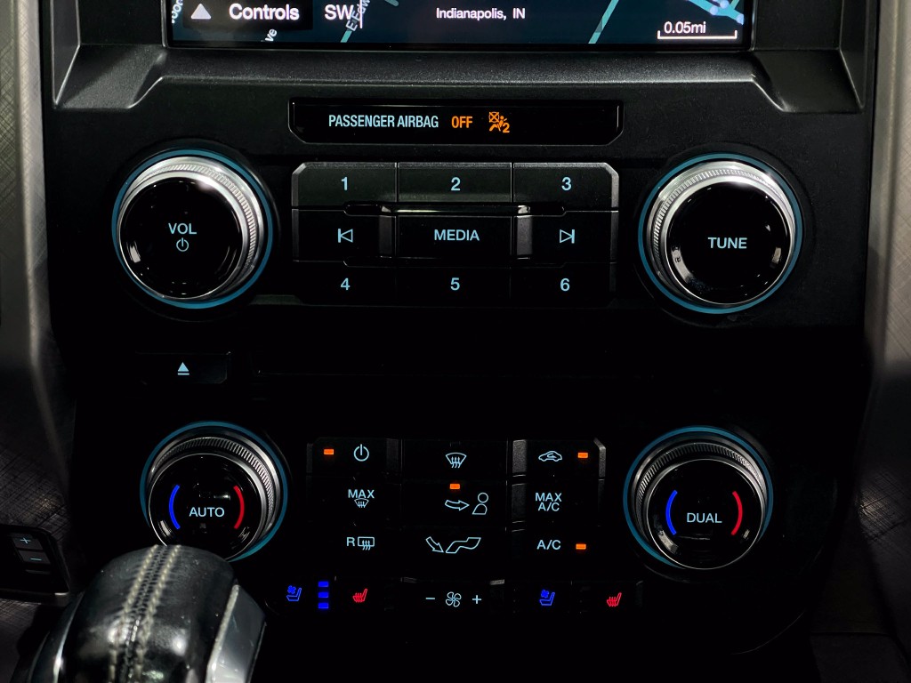 2018 Ford F-150 Image 25
