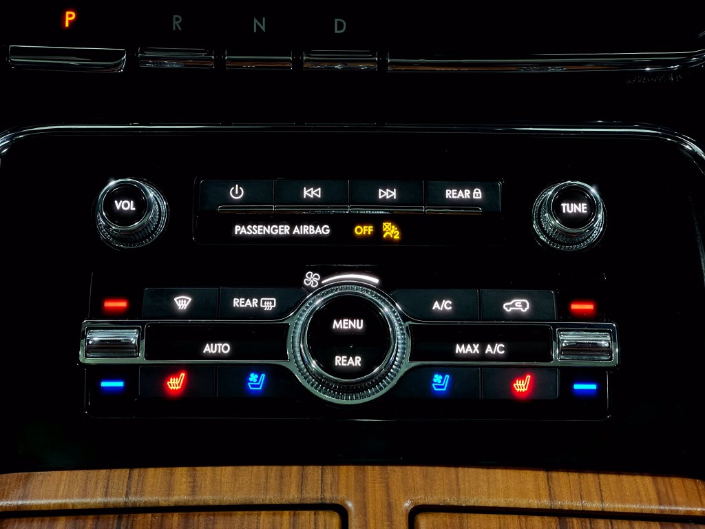 2019 Lincoln Navigator Image 25