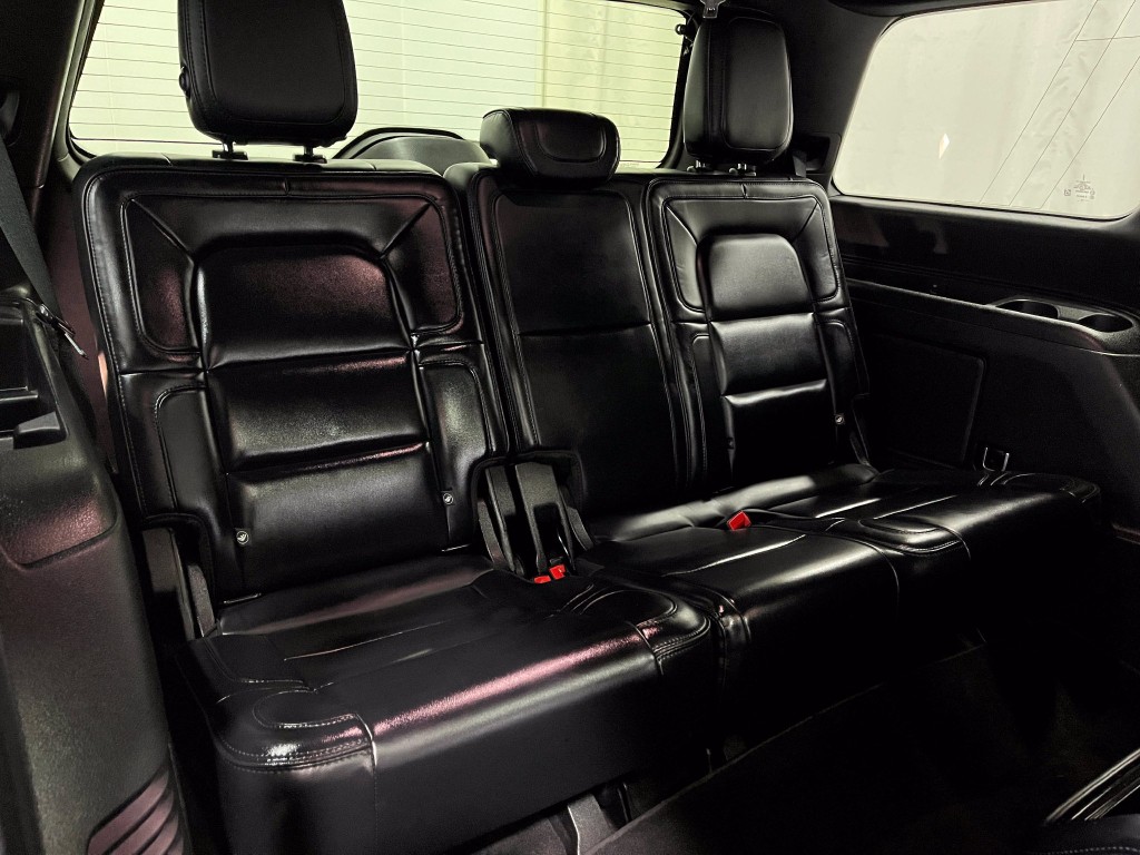 2019 Lincoln Navigator Image 32