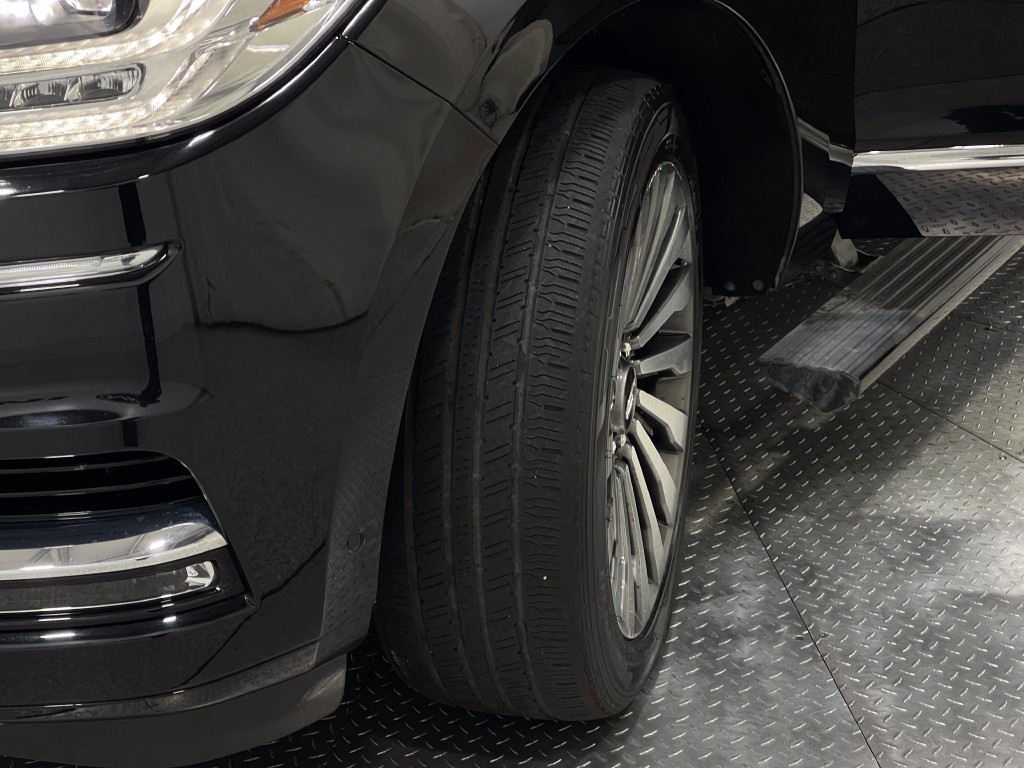 2019 Lincoln Navigator Image 37