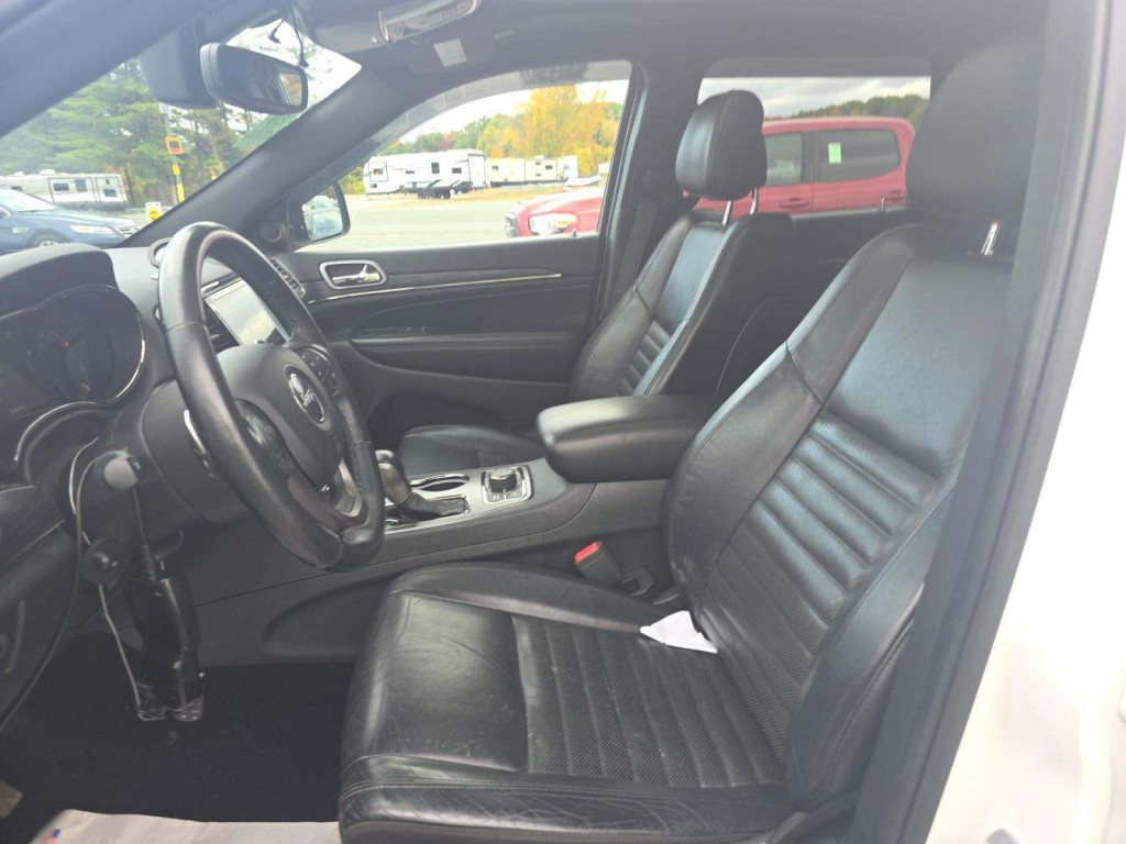 2020 Jeep Grand Cherokee Image 5