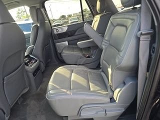 2019 Lincoln Navigator Image 8