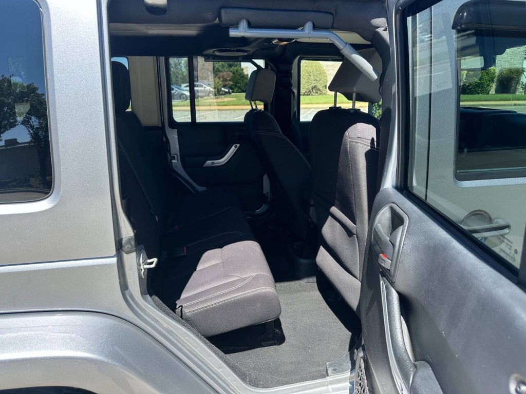 2014 Jeep Wrangler Unlimited Image 10