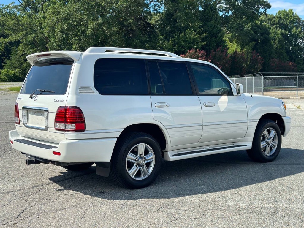2007 Lexus LX 470 Image 6