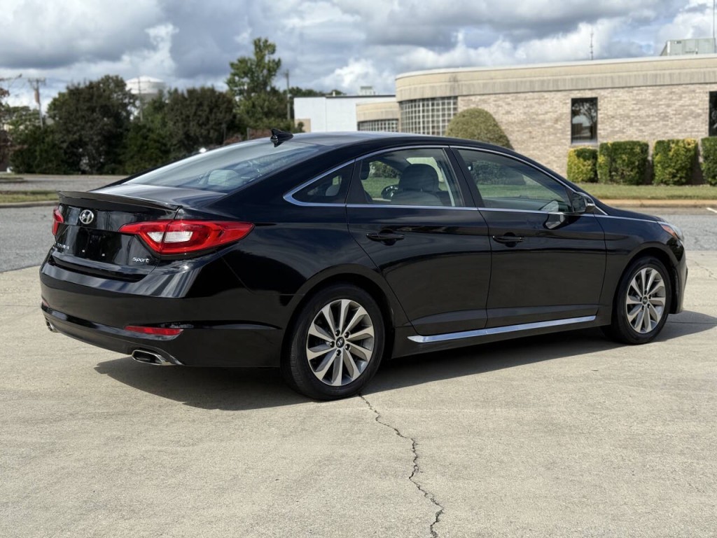 2017 Hyundai Sonata Image 5