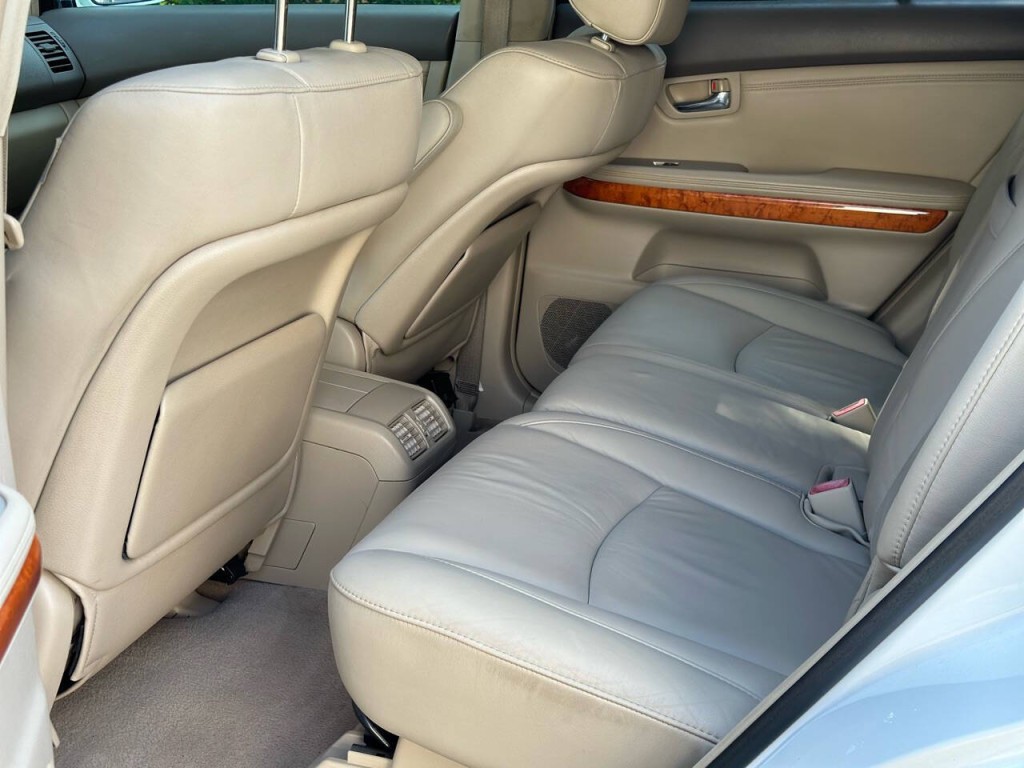 2006 Lexus RX 330 Image 9