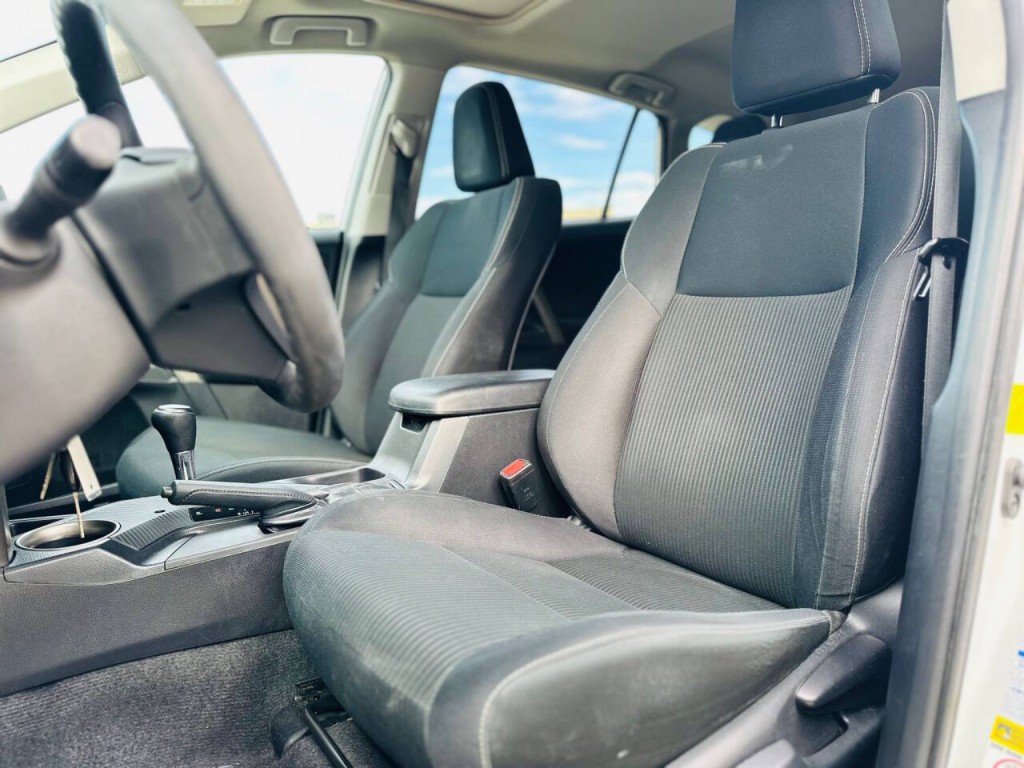 2015 Toyota Rav4 Image 10