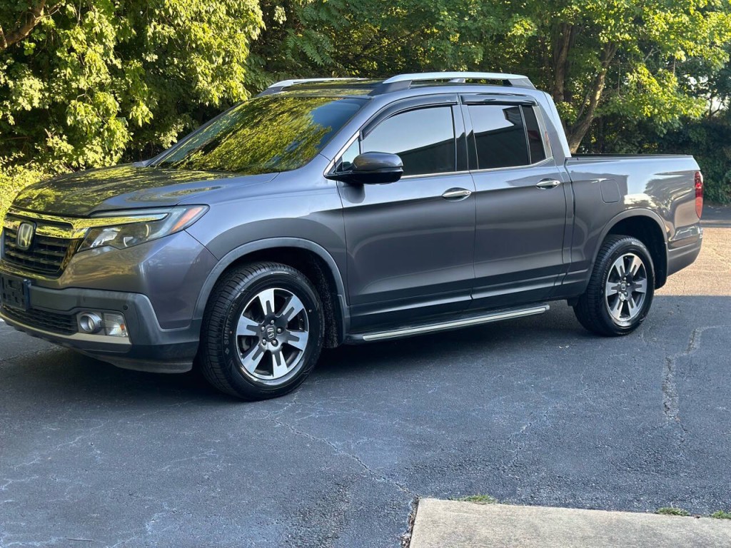 2019 Honda Ridgeline Image 1