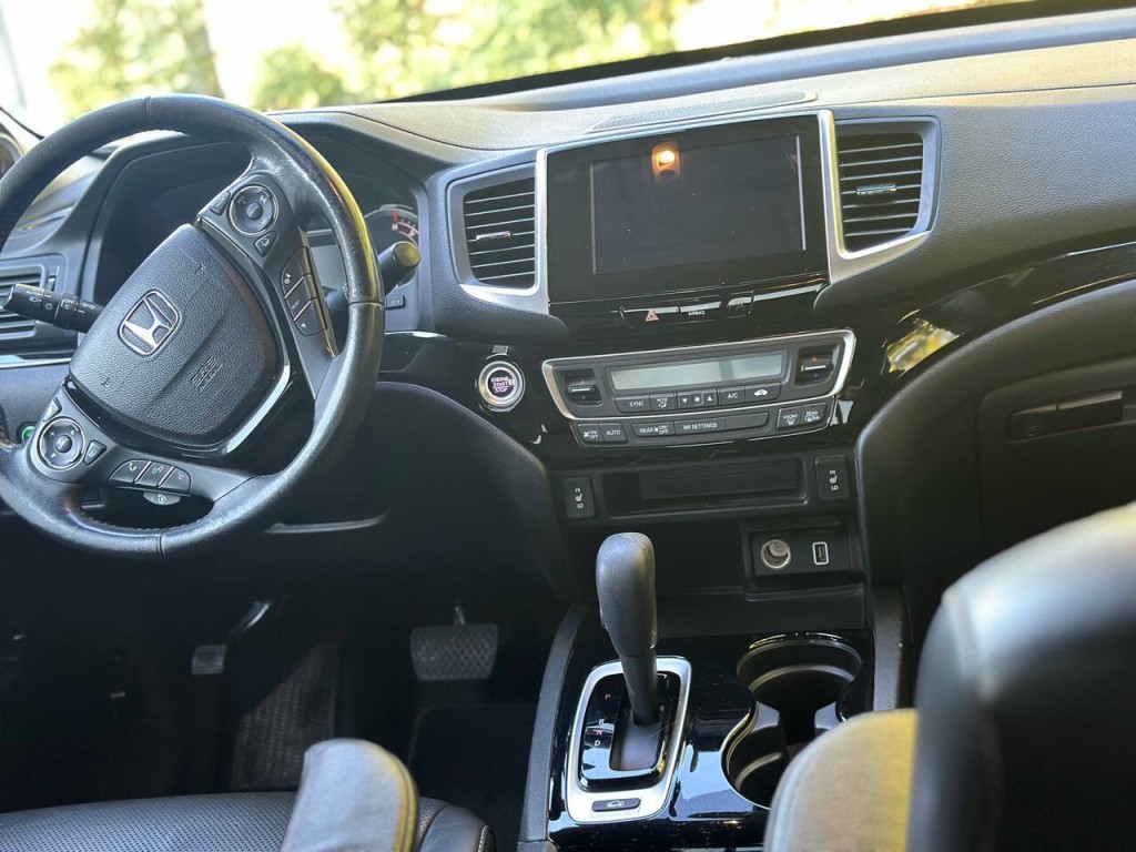 2019 Honda Ridgeline Image 11
