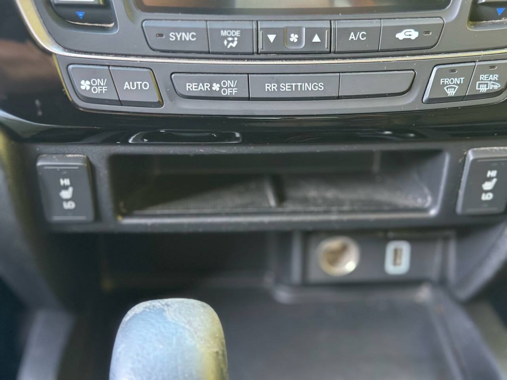 2019 Honda Ridgeline Image 16