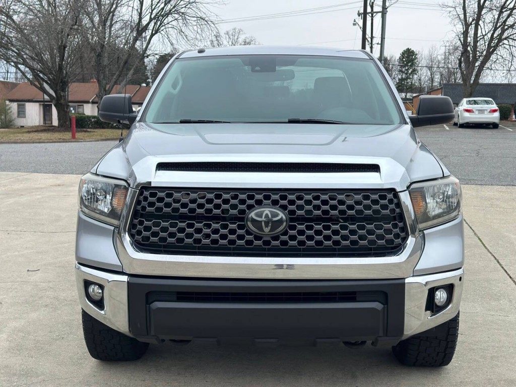 2018 Toyota Tundra Image 8
