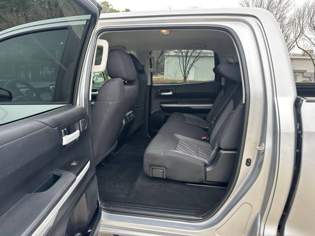 2018 Toyota Tundra Image 10
