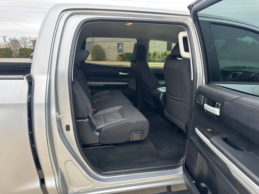 2018 Toyota Tundra Image 11